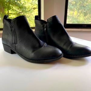 Black leather ankle booties size 9
